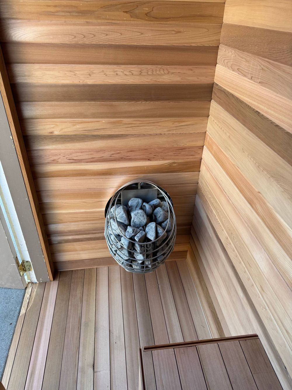 Cedar HUUM sauna